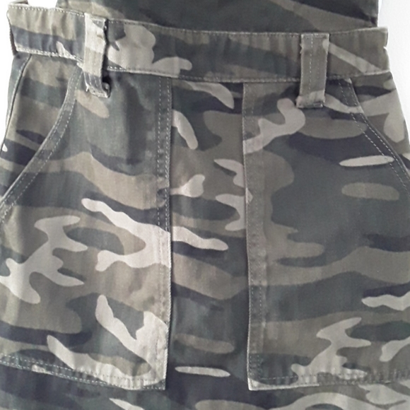 TOPSHOP Camo Denim Buckle Pinafore Dress 2 - Picture 10 of 16